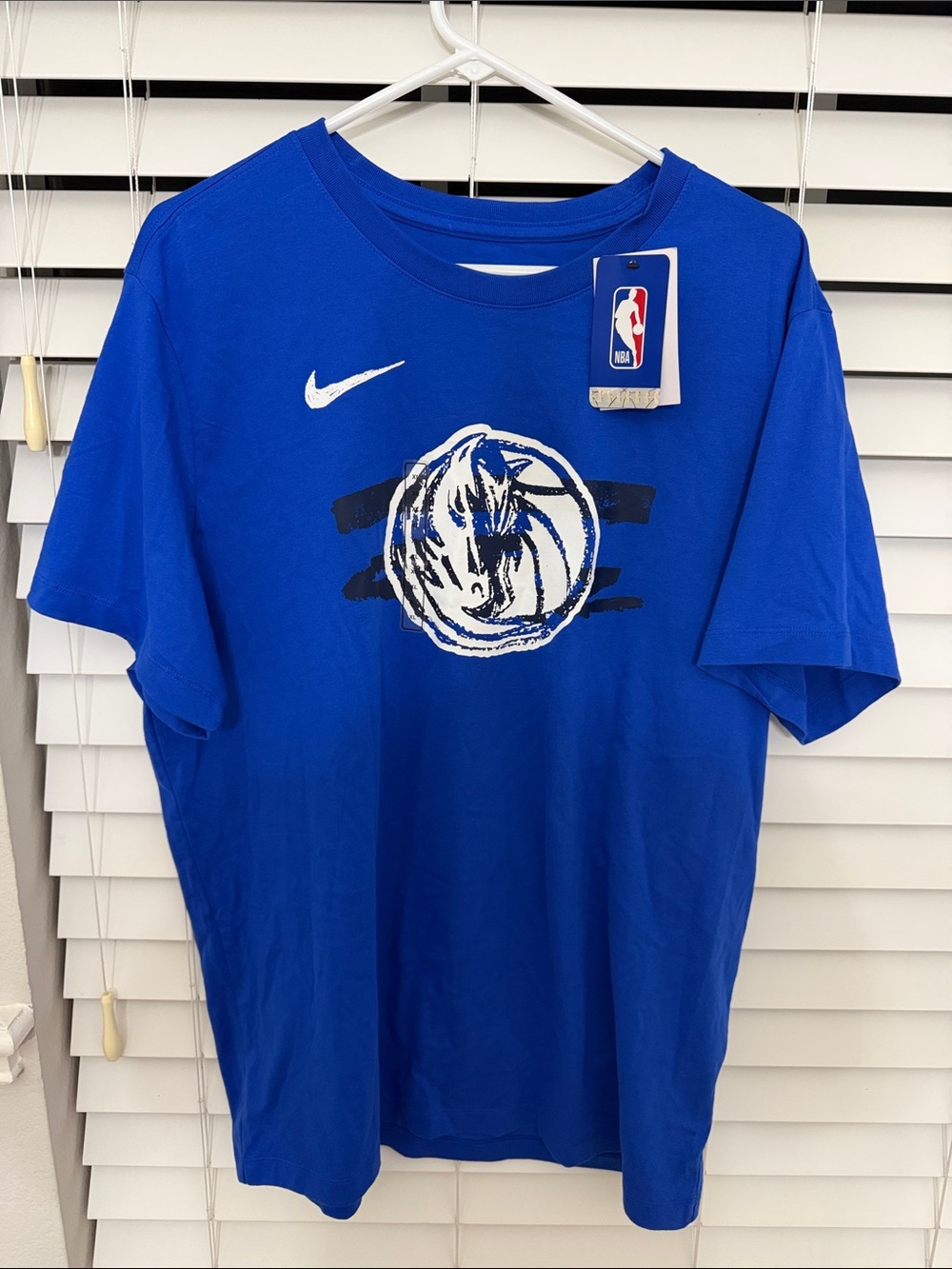 Nike Dallas Mavericks Graphic Short-Sleeve Tee XL NWT